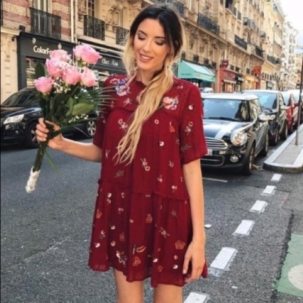 Zara Woman Burgundy Embroidered Shift Dress Size Medium EUC